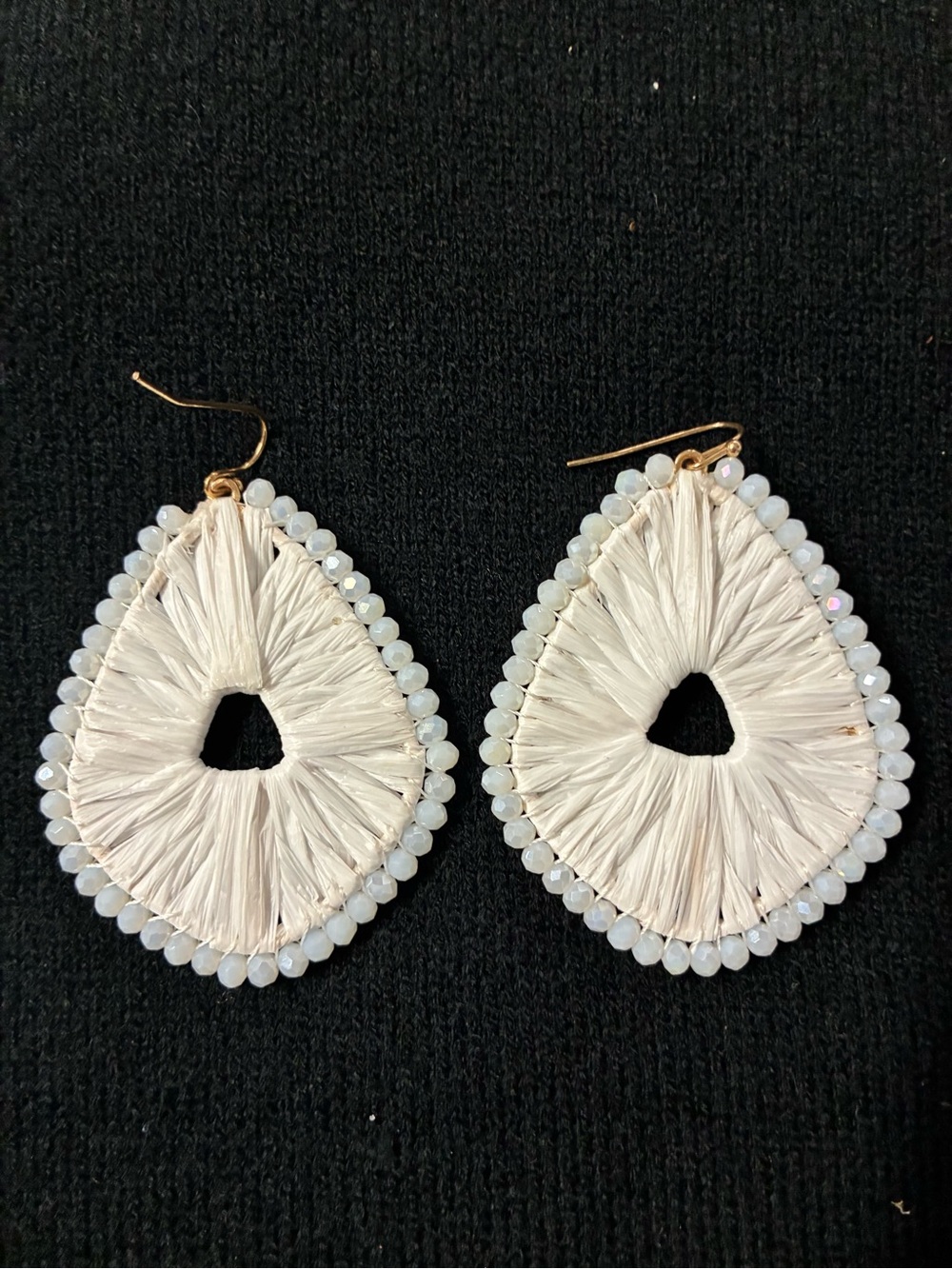 White Beaded Raffia Teardrop Earrings -new